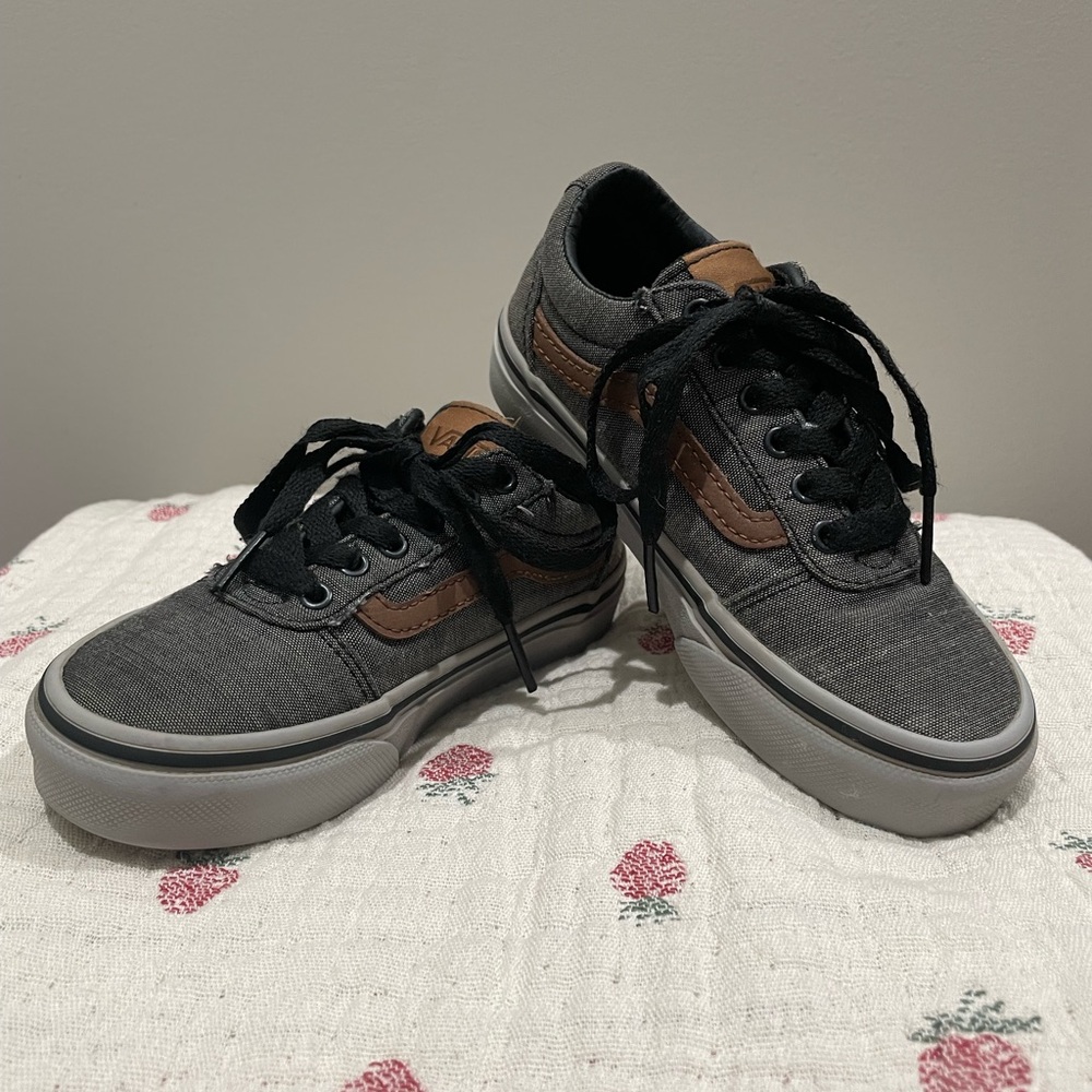 Vans Ward. Size 11 Youth. Gray and Brown Casual Sneakers
